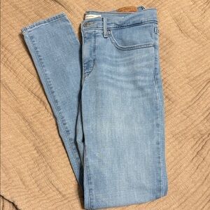 Levi's Women's Light Blue Skinny Jeans
